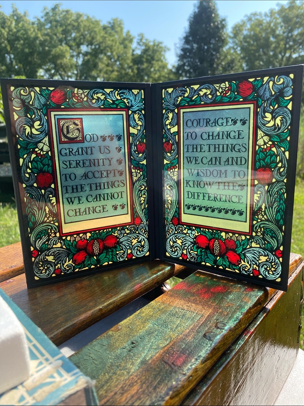 VTG 1977 Yorkraft Seriglass Stained Glass Folding Panel "Serenity Prayer"  BOX
